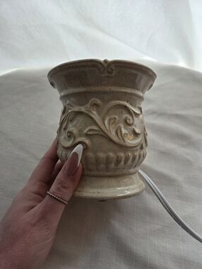 Yankee Candle Cream Electric Wax Warmer EUC